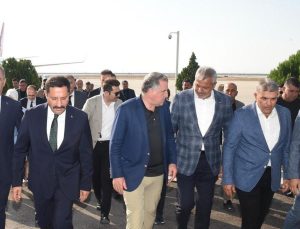 Bakan Bak, Hatay Stadı’nda incelemede bulundu