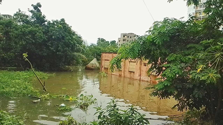 Bangladeş’te yaşanan büyük selden 4 buçuk milyon kişi etkilendi: İHH acil yardım çalışması başlattı