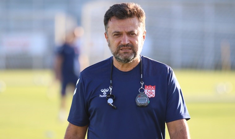 Bülent Uygun açıkladı: Rey Manaj'a Türkiye'den 2 büyük kulüp talip!