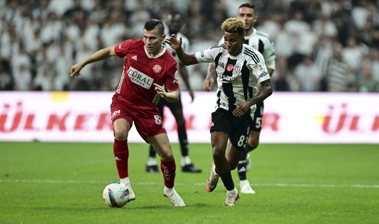 Dolmabahçe'deki düelloda kazanan Beşiktaş: Beşiktaş 4-2 Antalyaspor