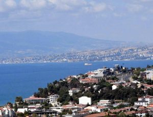 ‘Marmara’da tsunamiyi tetikleyecek 3 büyük çukur var’