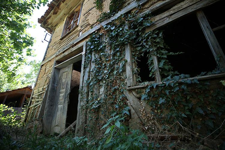 Sakarya'da asırlık cami, onarımla ibadete açılacak