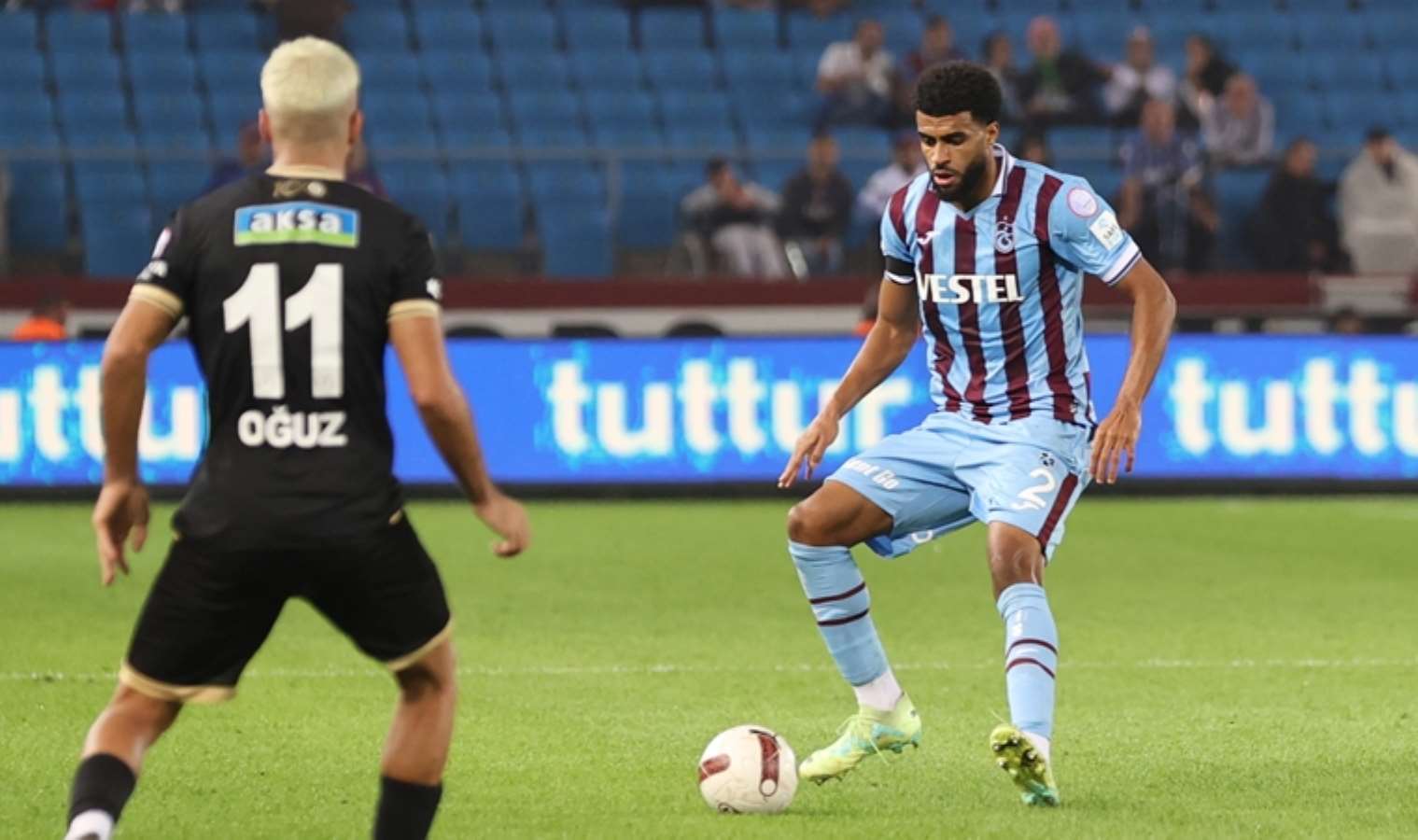 Trabzonspor'da Rayyan Baniya ile yollar ayrıldı: Yeni grubu aşikâr oldu!