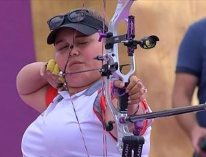 Ulusal okçu Öznur Cüre Girdi dünya rekoru kırarak birinci oldu!