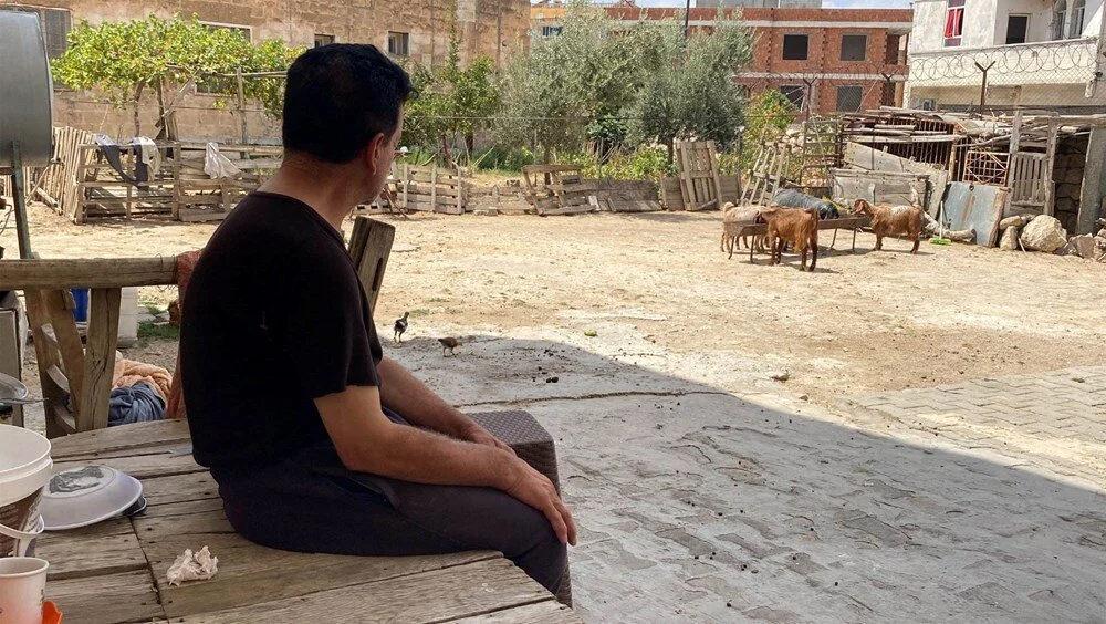 Yardım kolisininin içinden 182 bin euro borç çıktı