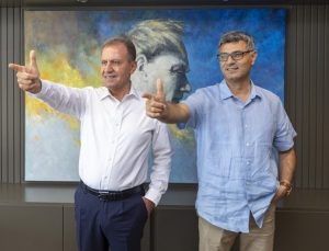 Yusuf Dikeç’ten Vahap Seçer’e ziyaret: ‘Gittiğim her yerde sizi örnek gösteriyorum’