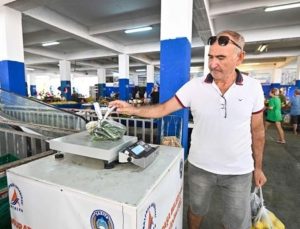 Antalya’da pazarlarda hassas terazi periyodu