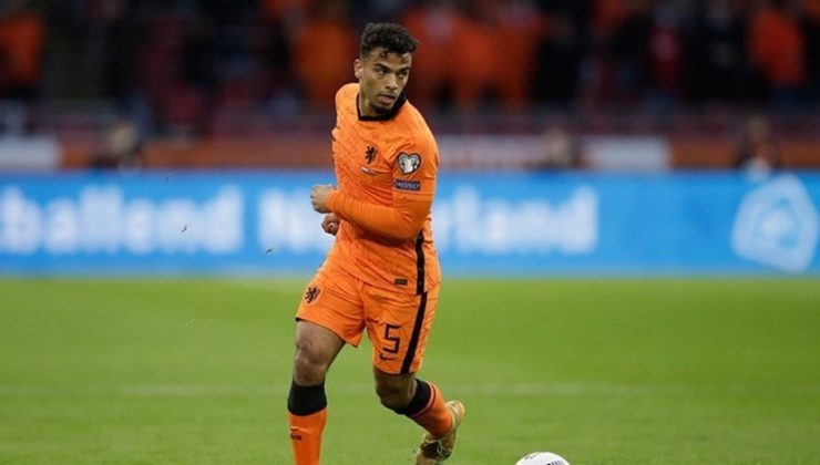 Başakşehir’e Hollandalı sol bek: Ajax ile görüşmeler başladı!