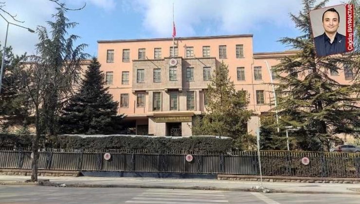 Cemaate karşı uyardı, sürgün edildi