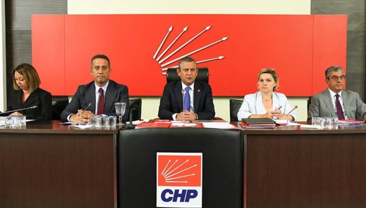 CHP, TBMM kapalı küme toplantısı Özgür Özel başkanlığında başladı