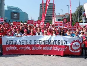 Emekçi uğraşı sokakta büyüyor