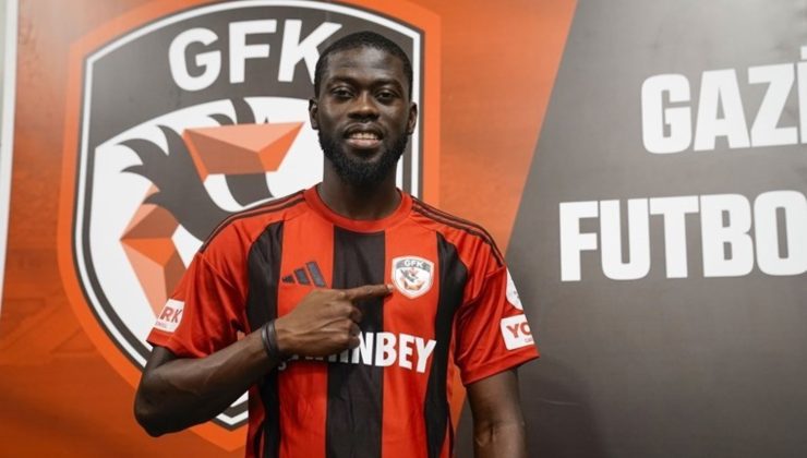 Eski Galatasaraylı Badou Ndiaye’den sürpriz imza!