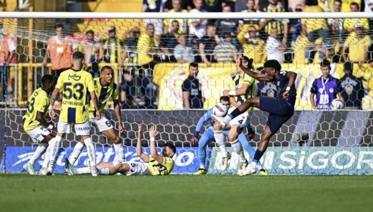 Fenerbahçe penaltı bekledi: Halil Umut Meler devam dedi!