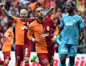 Galatasaray’dan ayrılacağı argüman ediliyordu: Hakim Ziyech için transfer açıklaması!