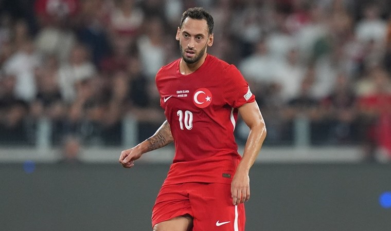 Hakan Çalhanoğlu'ndan sitem: 'Belki Türk hoca istiyorlar'
