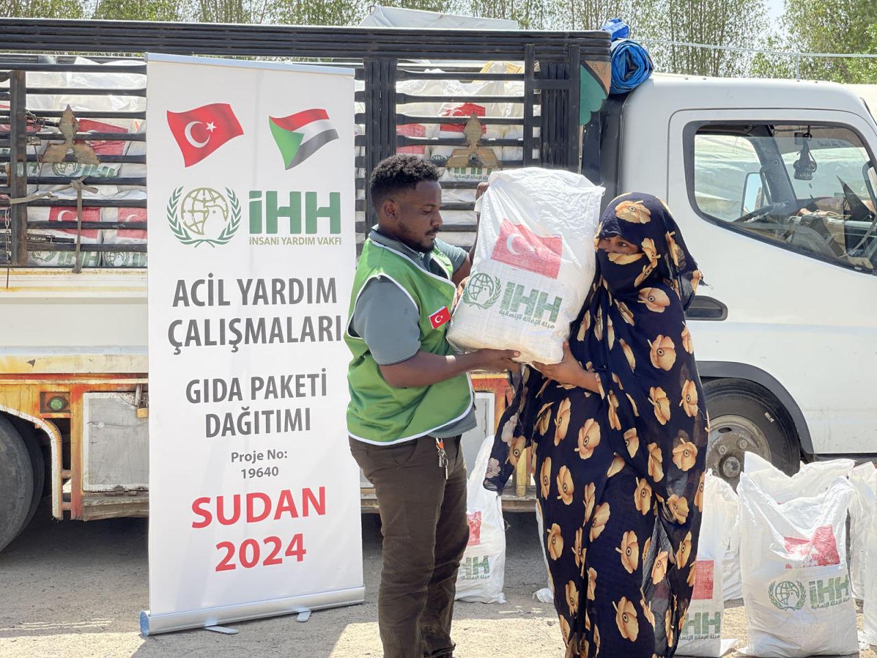 İHH’dan Sudan’ın 3 farklı kentinde insani yardım