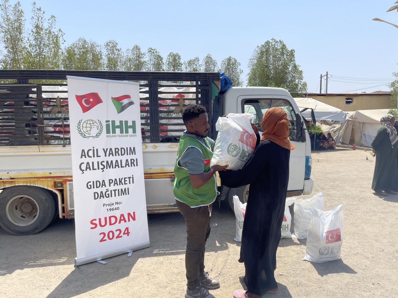 İHH’dan Sudan’ın 3 farklı kentinde insani yardım