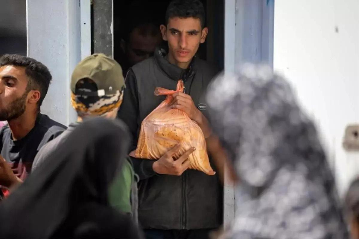 İsrail'in ambargosu altında olan Gazze'de 'ekmek krizi' kapıda