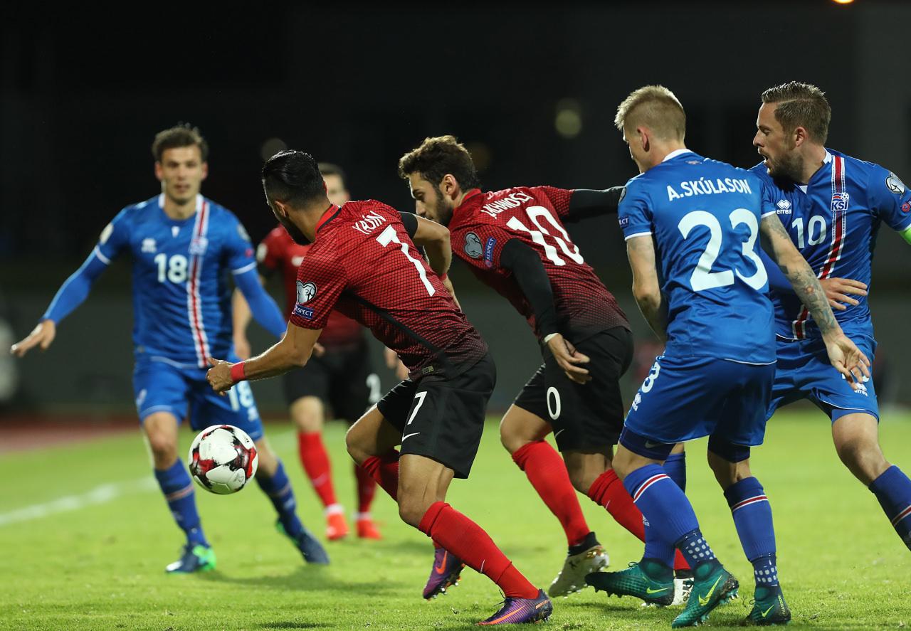 İzmir'de ulusal heyecan! Türkiye - İzlanda: Olası 11'ler