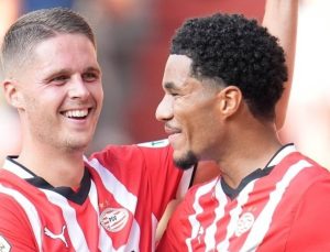 PSV ligde 4’te 4 ile başladı!