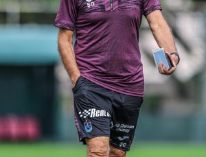 Şenol Güneş taraftara kelam verdi!