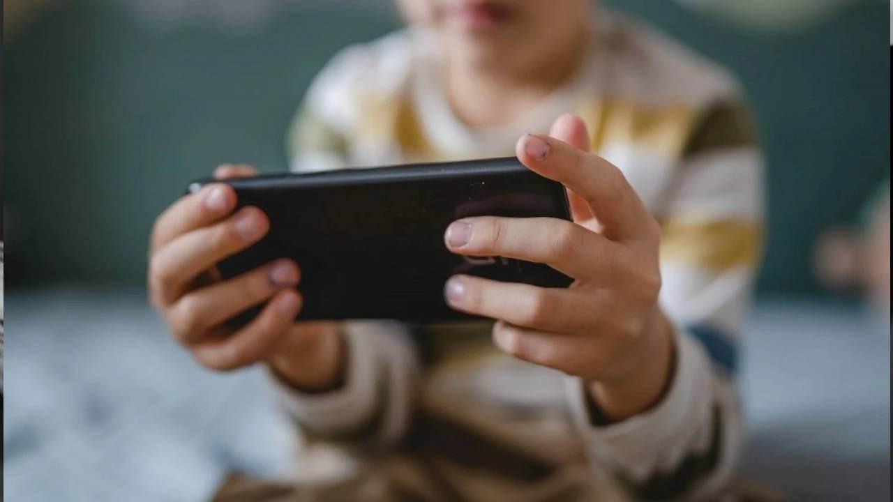 Aile ve Sosyal Hizmetler Bakanı Mahinur Özdemir Göktaş'tan Sosyal Medya Düzenlemesi Açıklamaları