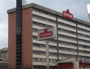 ‘Borçlanma sarmalına’ giren ÇAYKUR’un organik eserleri depoda kalırken, denetim ve tahlil yapılmadan soğuk içecek alımı yapıldığı ortaya çıktı