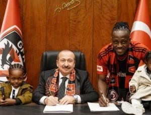 Gaziantep FK, Emmanuel Boateng ile Sözleşme İmzaladı