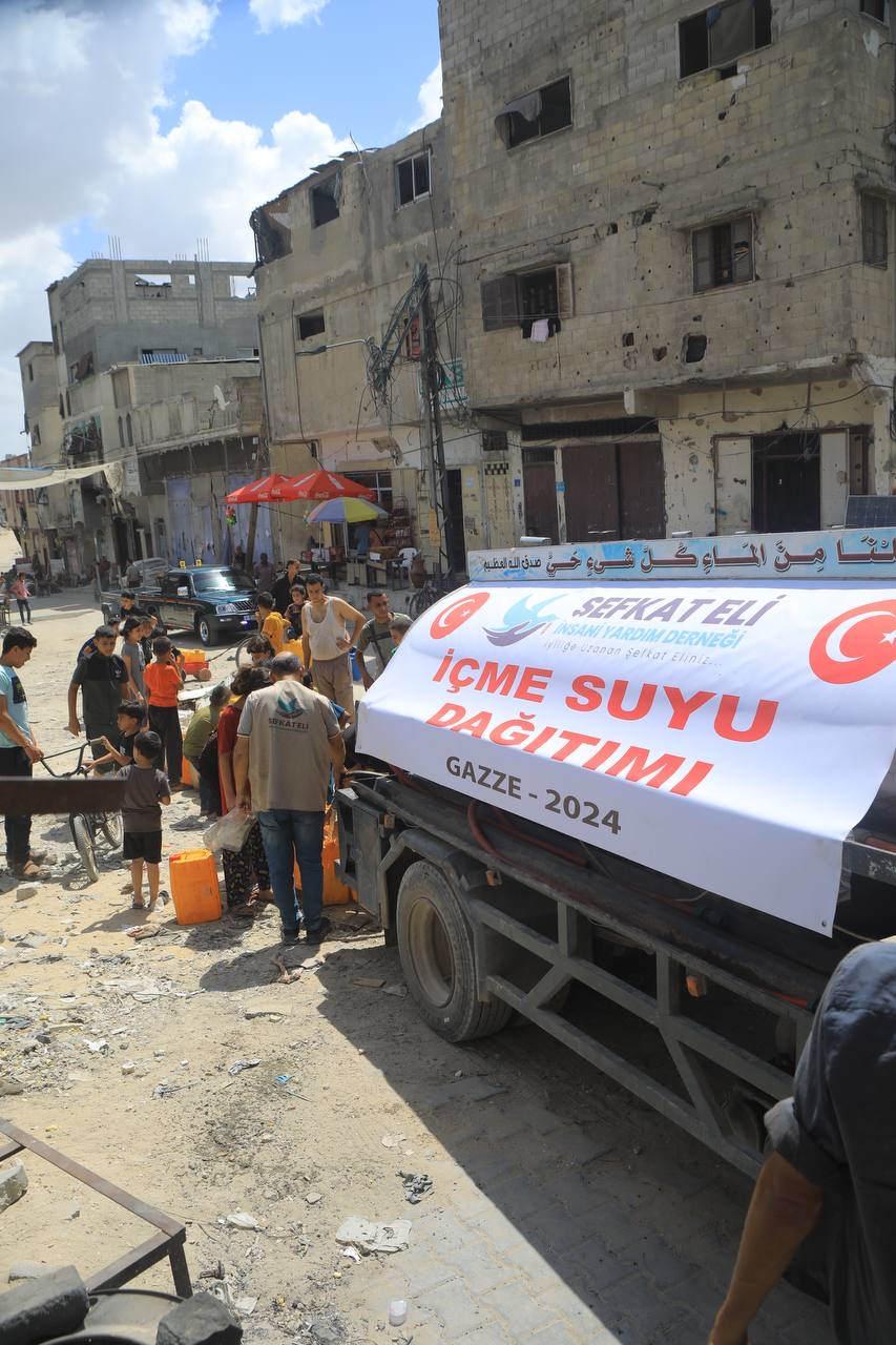 Gazze’de Sıcak Yemek Umudu: 20.000 Kişiye Günlük Destek