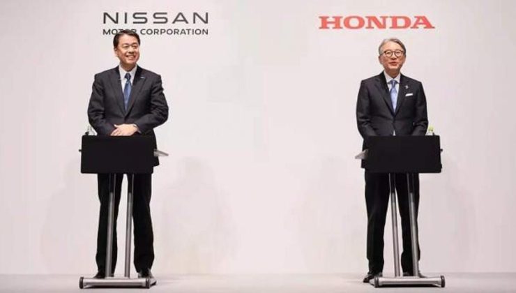 Honda ve Nissan’dan Tarihi Birleşme Hamlesi
