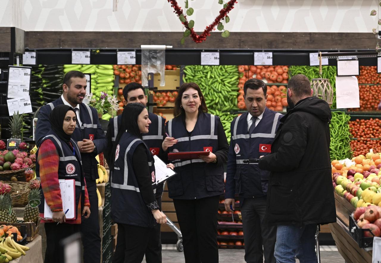 Minimum fiyat fırsatçılığı: Marketlere ceza yağdı!