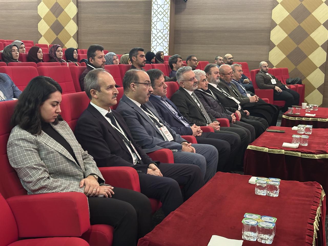 Arapça öğretimi çalıştayı yapıldı