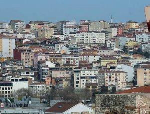 Barınma krizi gitgide derinleşirken binaların aylık maliyetlerini karşılamak da güç: Aidatlar kirayla yarışıyor