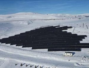 Bayburt Üniversitesi 8 yıldır güneş gücüyle aydınlanıyor