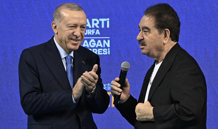 Erdoğan, İbrahim Tatlıses ile birlikte dakikalarca müzik söyledi, 'adaylık' sinyali verdi: 'Önümüzdeki periyot Cumhurbaşkanlığı'na var mısınız?'