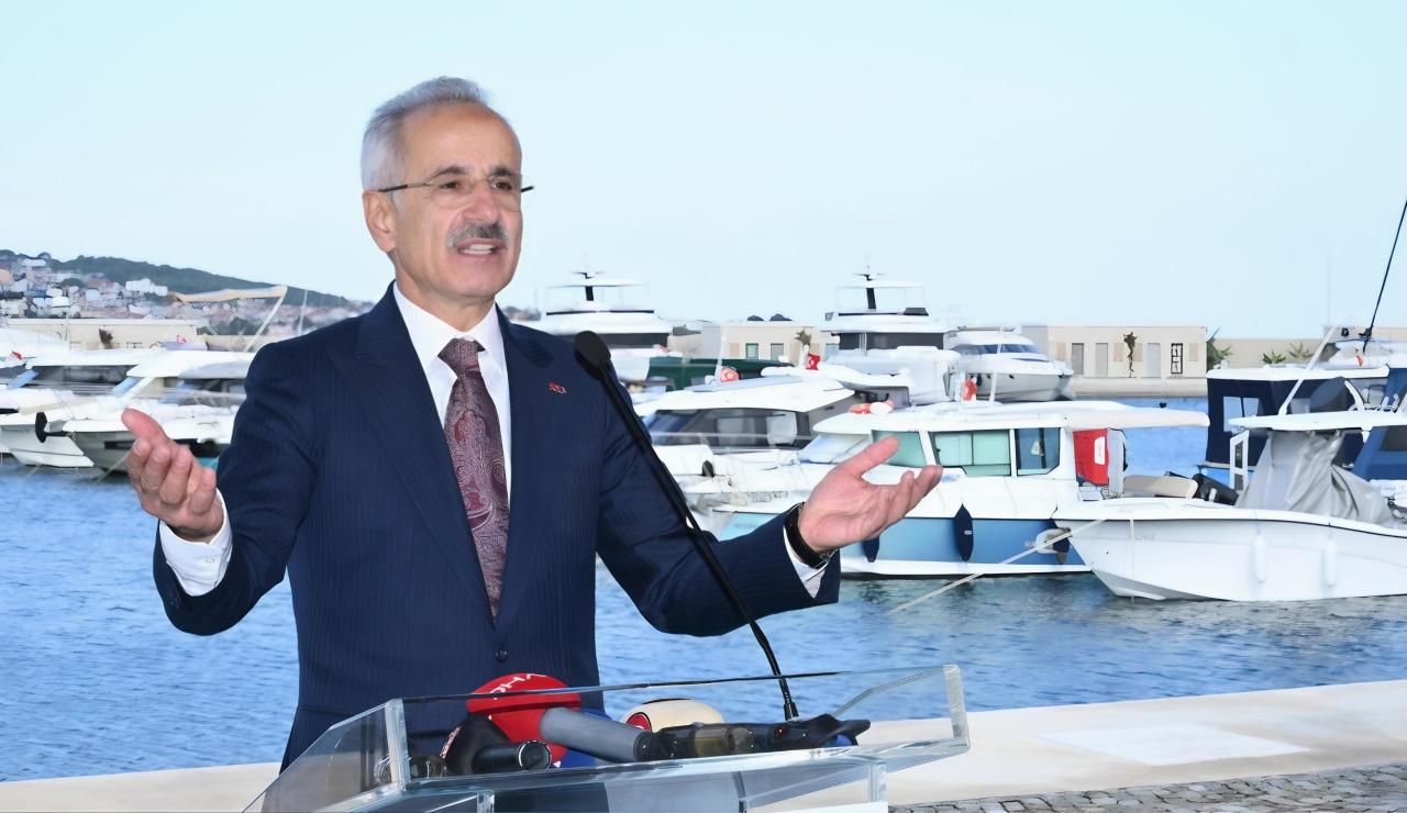 Mersin Limanı’nda 2 mega konteyner gemisine tıpkı anda hizmet verilecek