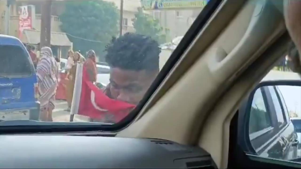 Ordu eyalet merkezini ele geçirdi, halk büyük sevinç yaşadı! Türk bayrağını bu türlü öptü