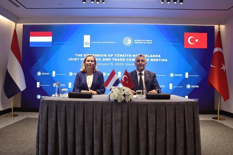 Türkiye ile Hollanda ortasında imzalar atıldı! Yol haritası çizildi