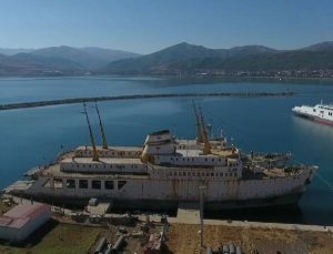 Van Edremit’te AKP’li idare tarafından imzalanan kontrat belediyeyi büyük ziyana uğrattı