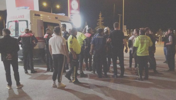 Bıçaklarla saldırdılar: İki aile altın parası için birbirine girdi