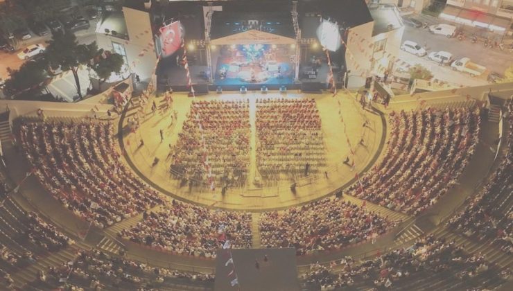 Çeşme Festivali’nin birinci gününde Zuhal Olcay coşkusu