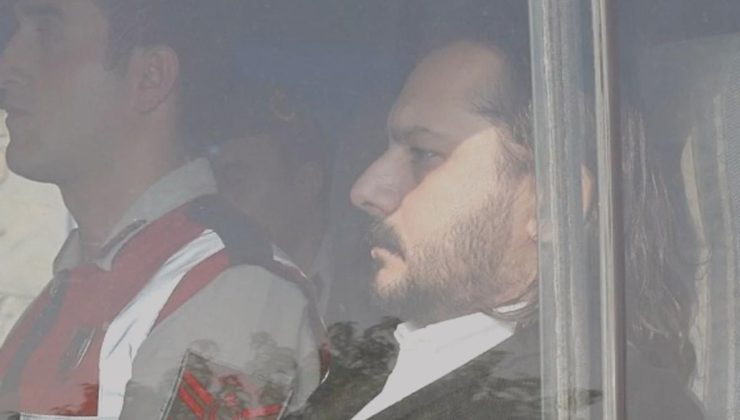 Emrah Serbes’e reaksiyonlar çığ üzere gelince imza günü iptal edildi