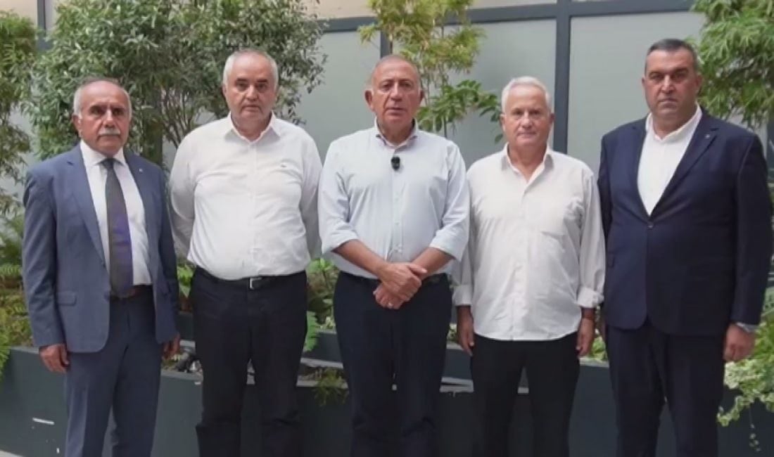 Gürsel Tekin'in açıklamasının akabinde CHP İstanbul Gençlik'ten dikkat çeken davet