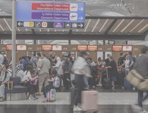 Havalimanlarında bir devir tarihe karışıyor!