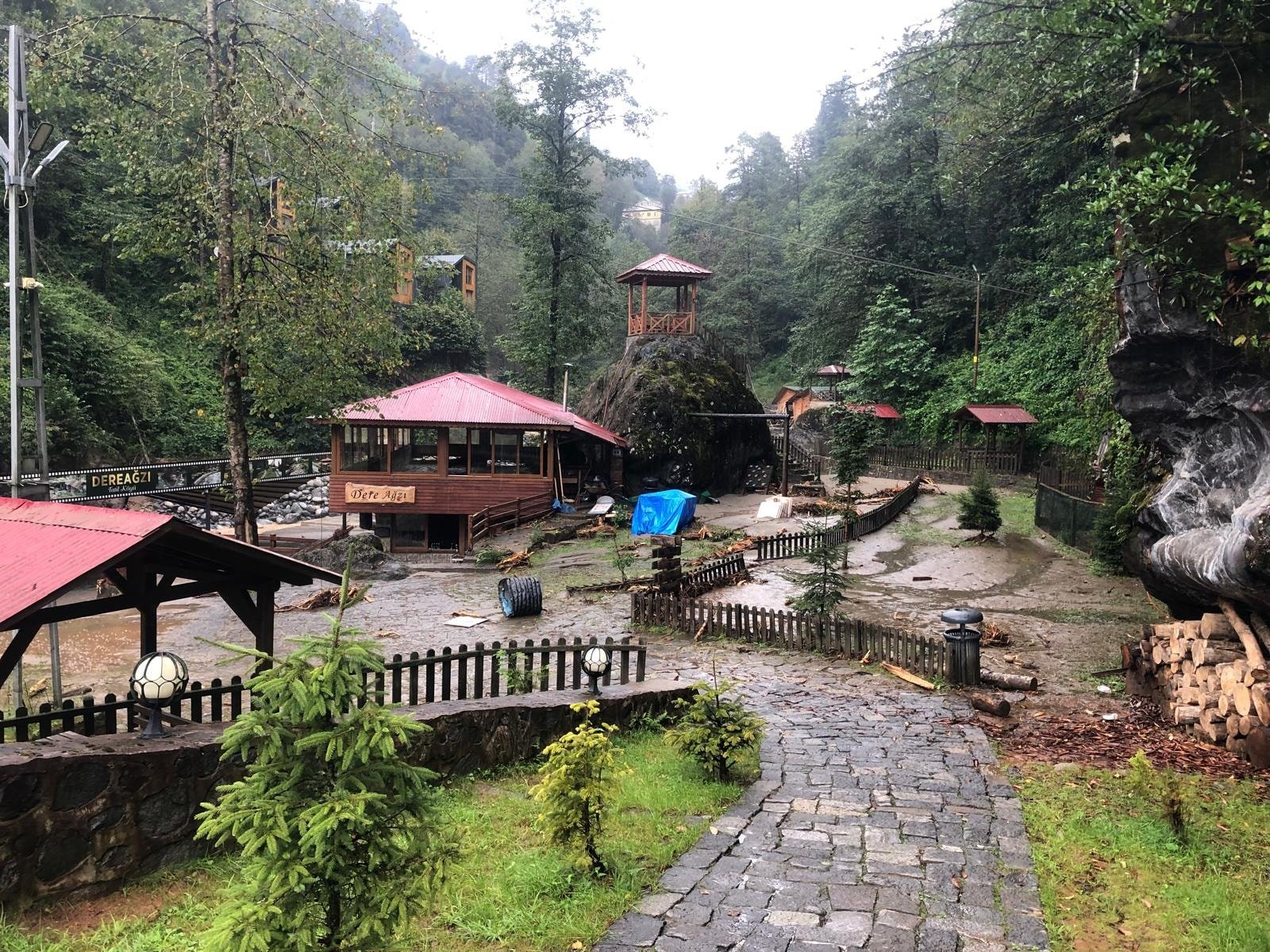 Karadeniz'de kırmızı alarm! Valilik'ten korkutan heyelan uyarısı