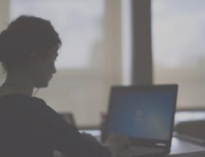 KESK yarı vakitli çalışma yönetmeliğini mahkemeye taşıdı