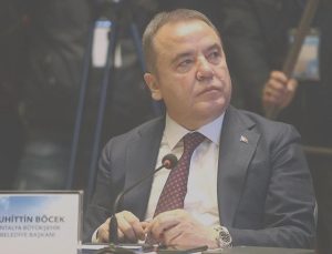 Muhittin Böcek hastaneye sevk edildi