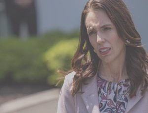 Yeni Zelanda’nın eski Başbakanı Ardern, “Gazze’de devam eden soykırımı durdurma” davetinde bulundu