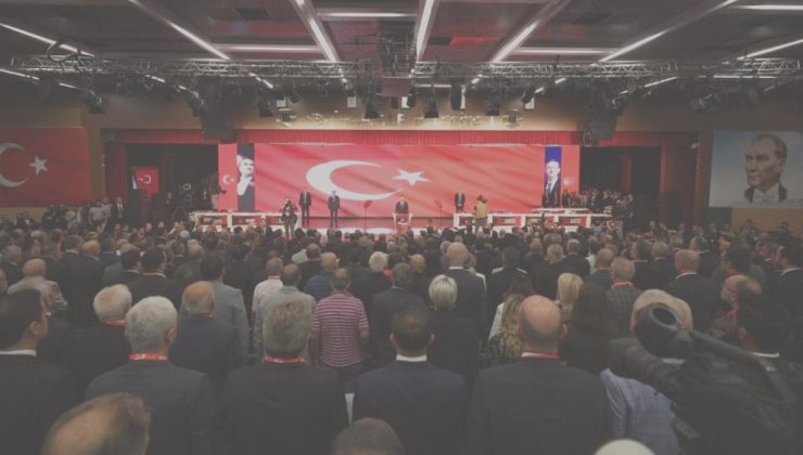 CHP Kurultayı’na AKP’li isim bile isyan etti: Kale artık içeriden fethedilemiyor