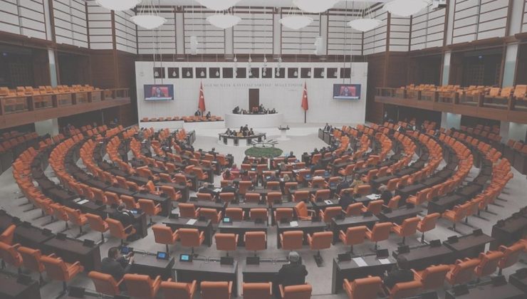 CHP’nin masasındaki anket gerçek çıkarsa Meclis’te sadece 2 parti kalacak!